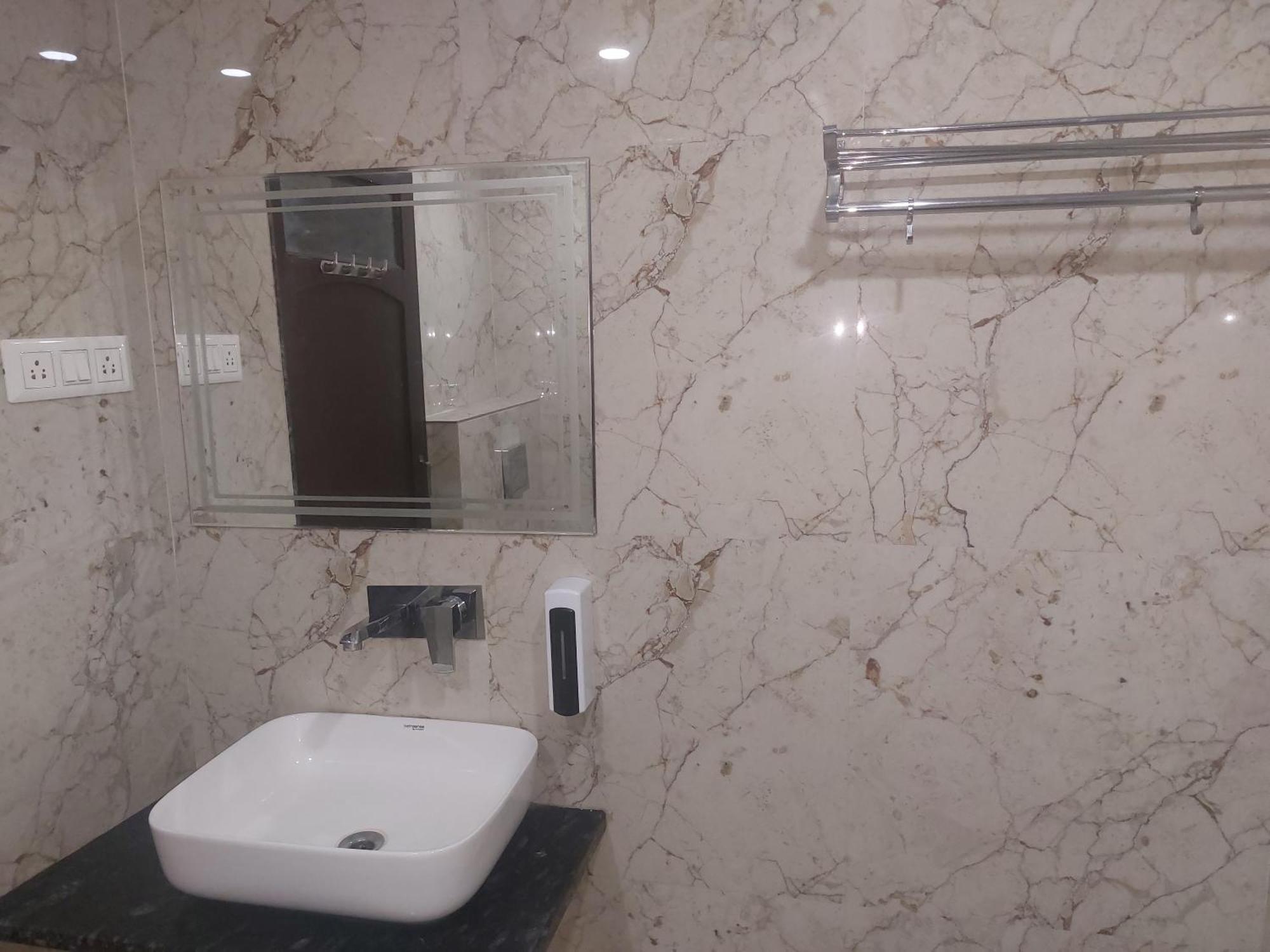Hotel Shikhar Palace Jabalpur Dış mekan fotoğraf