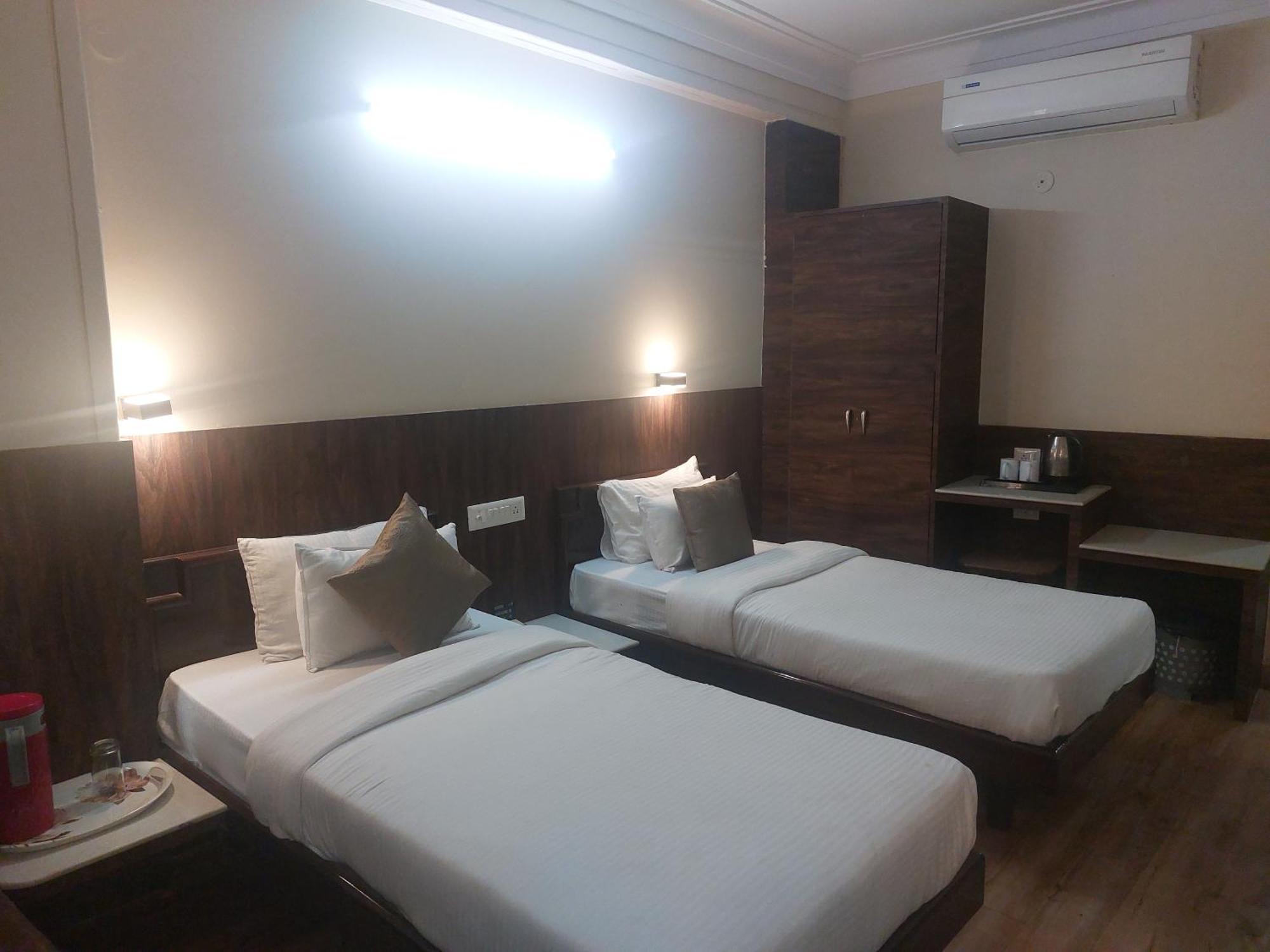 Hotel Shikhar Palace Jabalpur Dış mekan fotoğraf